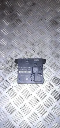 Mercedes-Benz E W211 Door control unit/module 2118201526