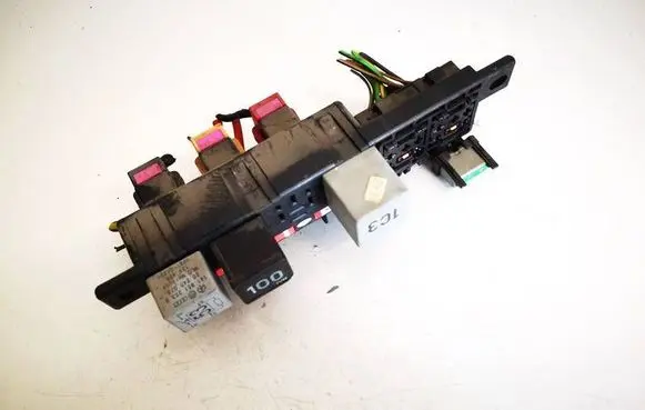 Volkswagen Golf IV Fuse box set 8l0941822