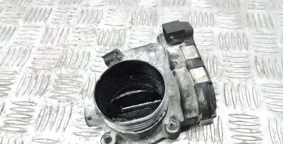 Volvo V70 Engine shut-off valve 8692720