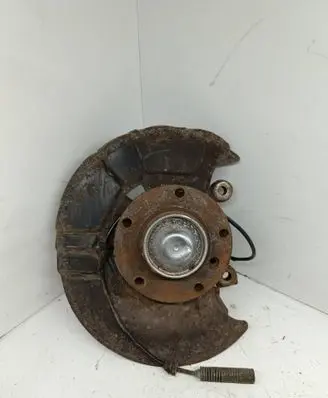 BMW 3 E36 Front wheel hub