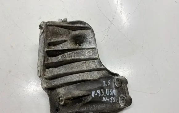 BMW 3 E92 E93 A/C compressor mount bracket 7556836