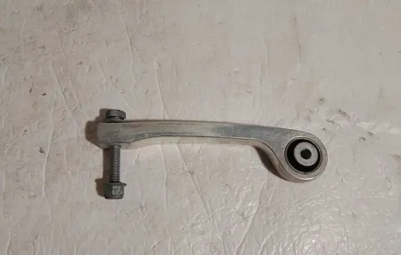 Audi A4 S4 B9 Rear anti-roll bar/stabilizer link 8W0505465B
