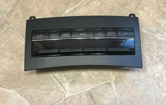 Mercedes-Benz E W212 Interior fan control switch A2129008608
