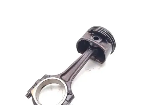 Opel Corsa D Piston with connecting rod A12XER