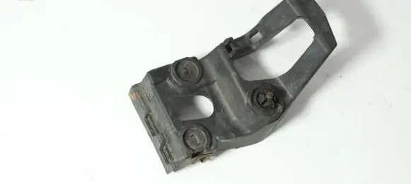 Audi A4 S4 B7 8E 8H Fender mounting bracket 8E0853921D 8E0853921B