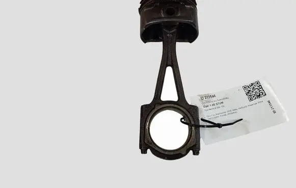Opel Astra H Piston with connecting rod