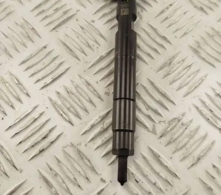Mercedes-Benz E W212 Fuel injector A6510702887