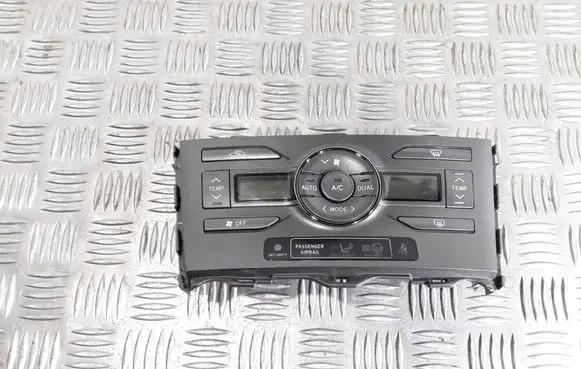 Toyota Auris 150 Climate control unit 5590002220B 7F1461100OM8A