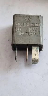 Mercedes-Benz E W211 Other relay A0045452905 12V10120A