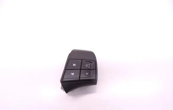 Volvo C70 Steering wheel buttons/switches 30739641 D81