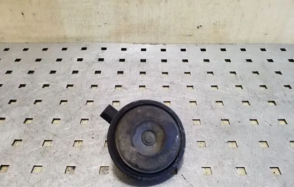 Honda CR-V Horn signal E1000329