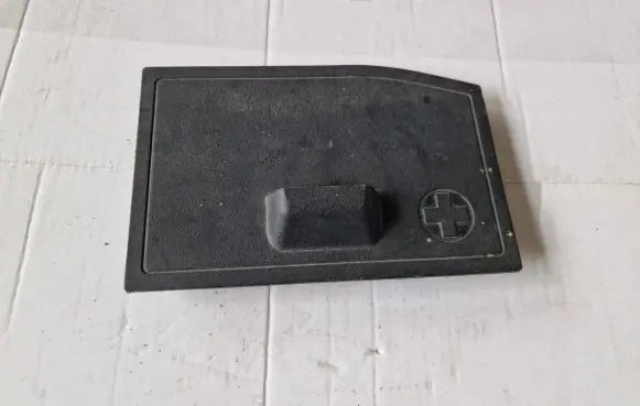 Audi A4 S4 B8 8K Battery box tray cover/lid 8K1819424