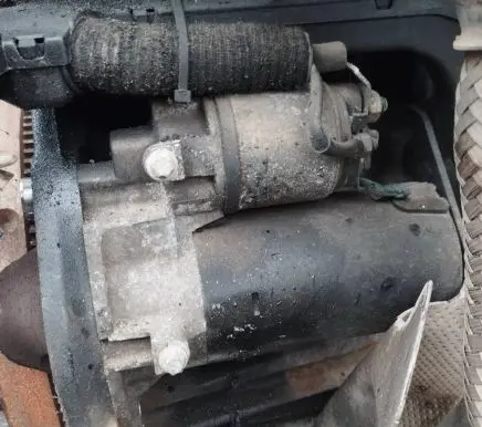 Opel Zafira A Starter motor