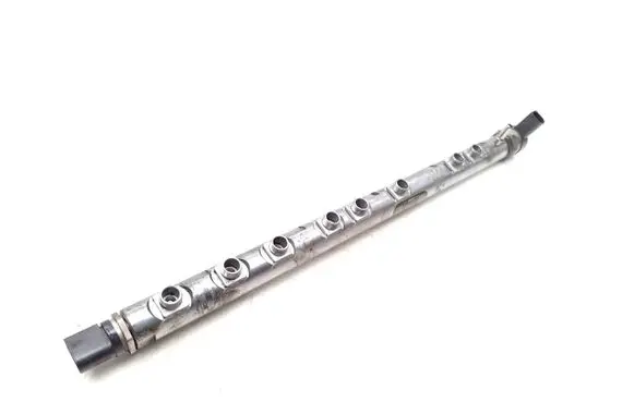 BMW 5 F10 F11 Fuel main line pipe 7800124 0445216031