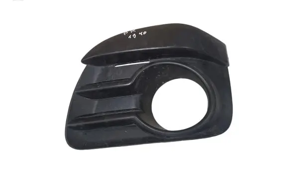 Front fog light trim/grill