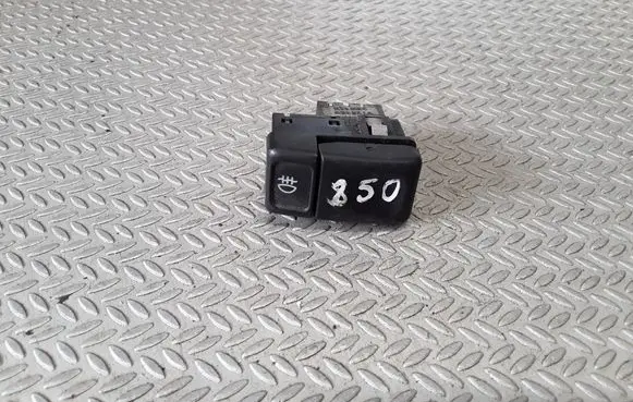 Fog light switch