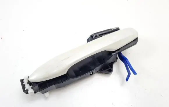Toyota Prius (XW50) Rear door exterior handle 69RL2