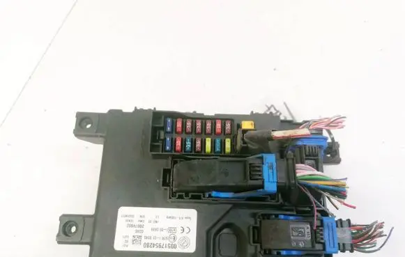 Fiat Punto (188) Fuse box set 00517954280 C096