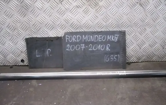 Ford Mondeo MK IV Front door windshield rail 