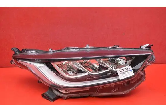 Toyota Yaris Headlight/headlamp