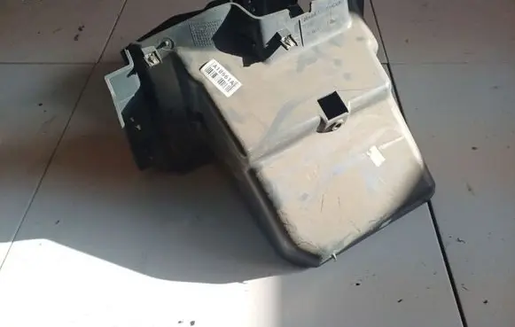 Ford Ka Glove box 735463670