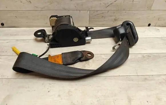 Chevrolet Aveo Front seatbelt 0433040 420232