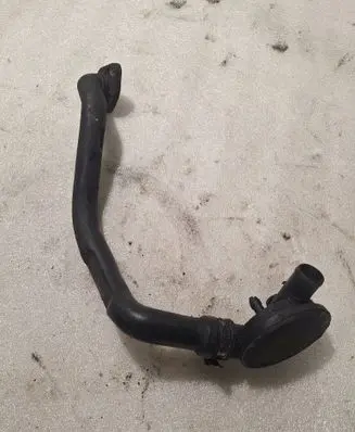 Audi A6 S6 C5 4B Breather/breather pipe/hose 028129101D