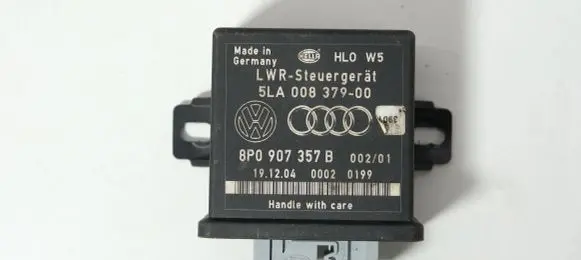 Audi A4 S4 B7 8E 8H Light module LCM 8P0907357B 5LA00837900