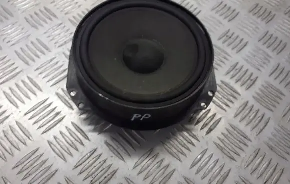 Opel Omega B2 Subwoofer speaker
