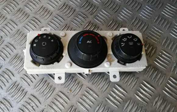 Renault Master III Climate control unit 275100013R