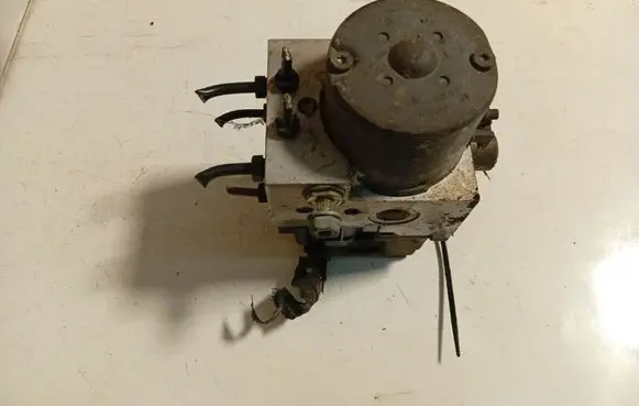Audi A4 S4 B5 8D ABS Pump 0130108046