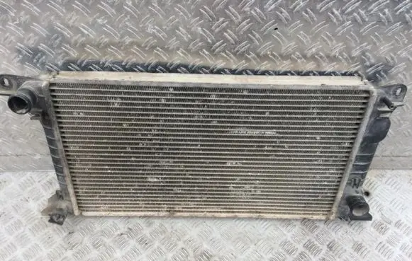 Ford Mondeo MK I Coolant radiator