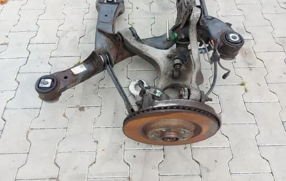 Porsche Macan (95B) Stub axle PORMACZwr2087004