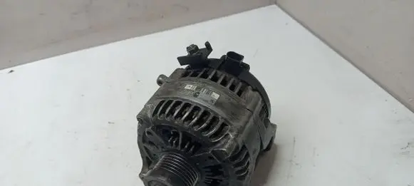 BMW X3 F25 Generator/alternator 7605061
