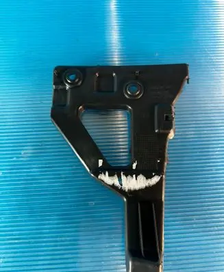 Audi A6 S6 C6 4F Front bumper mounting bracket 4F0807228