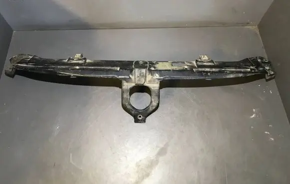 Mercedes-Benz E W210 Radiator support slam panel
