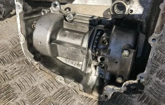 Audi A6 S6 C5 4B Oil pump 059103337b