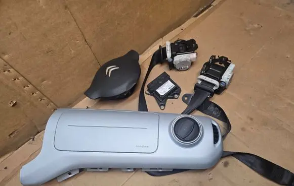 Citroen Berlingo Airbag set with panel 