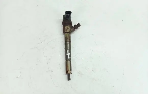 Fuel injector