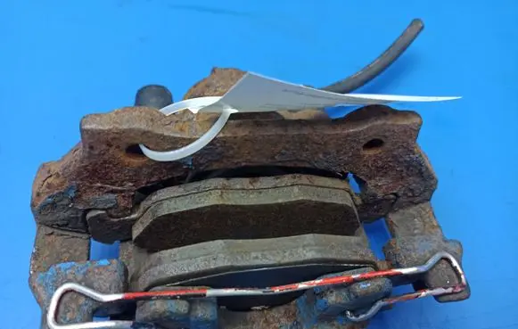 Jaguar XJ X308 Rear brake caliper Z184 CN8 4220