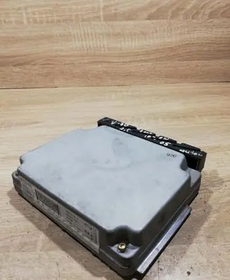 Volvo S60 Engine control unit/module ECU 30670109A