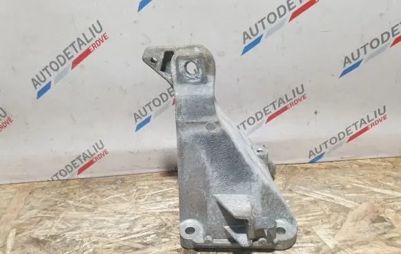 BMW X1 E84 Engine mounting bracket 6781916 22116781916