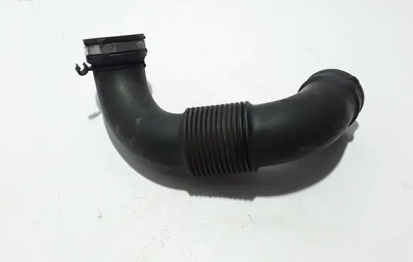Opel Vivaro Air intake duct part 1105223S01