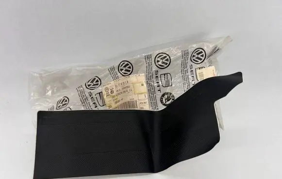Seat Toledo II (1M) Other rear door trim element 1M0853960C 0004415535 B110704031D