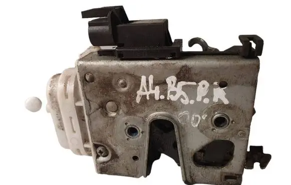 Audi A4 S4 B5 8D Front door lock 4D1837016D
