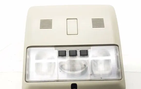 Land Rover Discovery 3 - LR3 Front seat light XDE500341