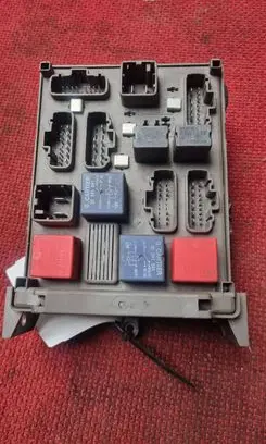 Renault Laguna II Fuse box set 8200004201 518095401 8200144209E