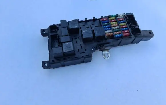 Volvo S60 Fuse module 8637841 518322326 010903192002