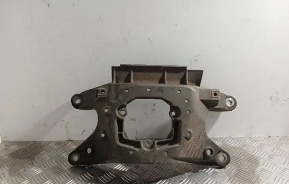 Audi A4 S4 B8 8K Gearbox mounting bracket 8K0399263K