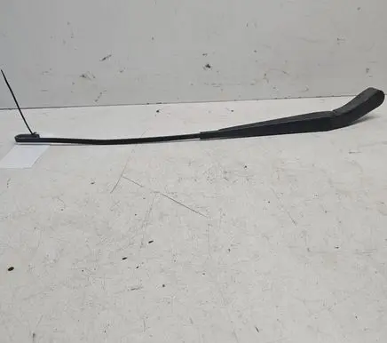 Volvo S80 Front wiper blade arm